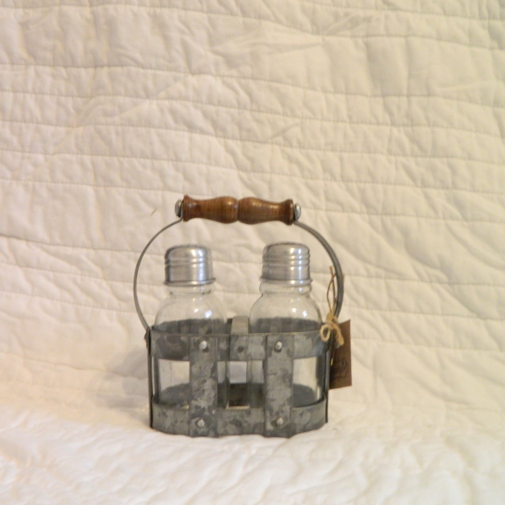 Mug Pie Galvanized Tin Salt and Pepper Shaker